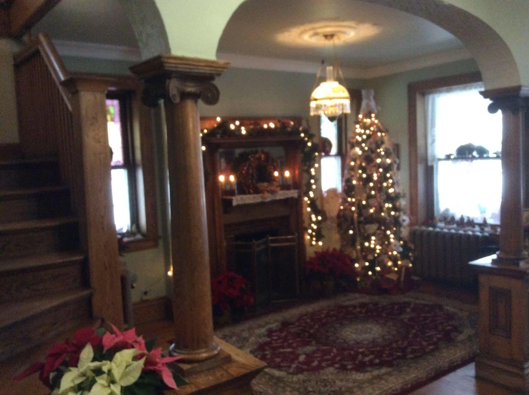 Wakamow Heights Bed&Breakfast Moose Jaw Exterior foto